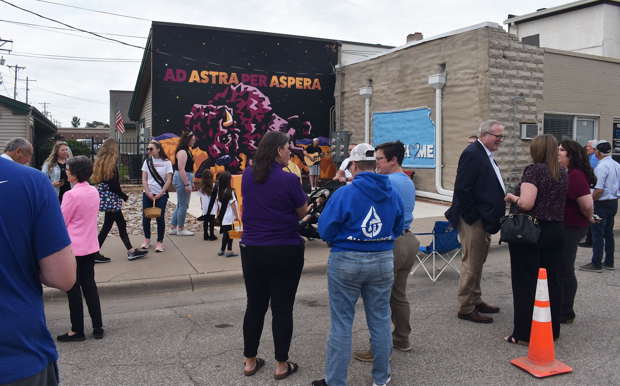 Mural Plaza Ribbon Cutting